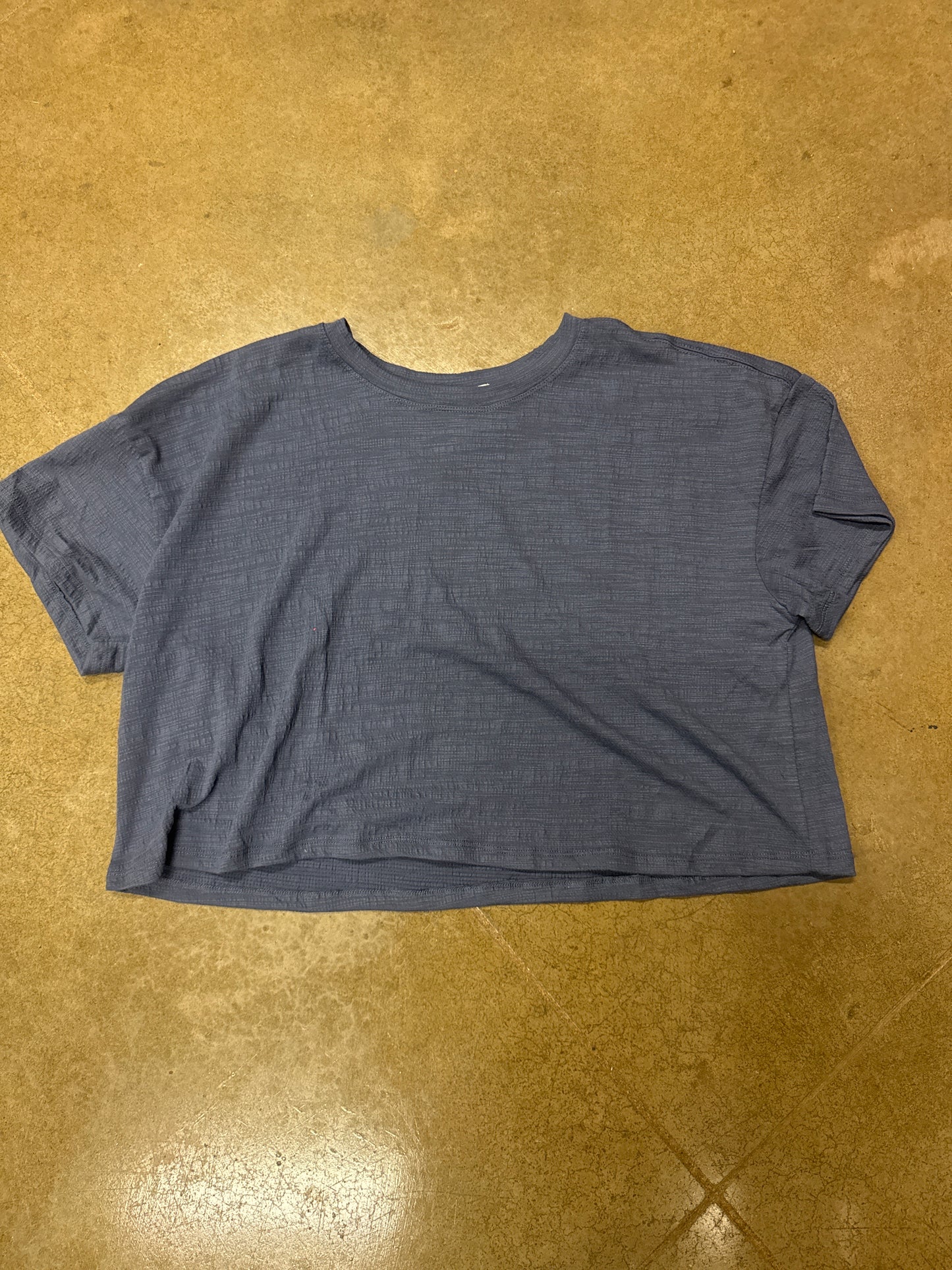 Sway Textured Cropped Tee – Worn Blue