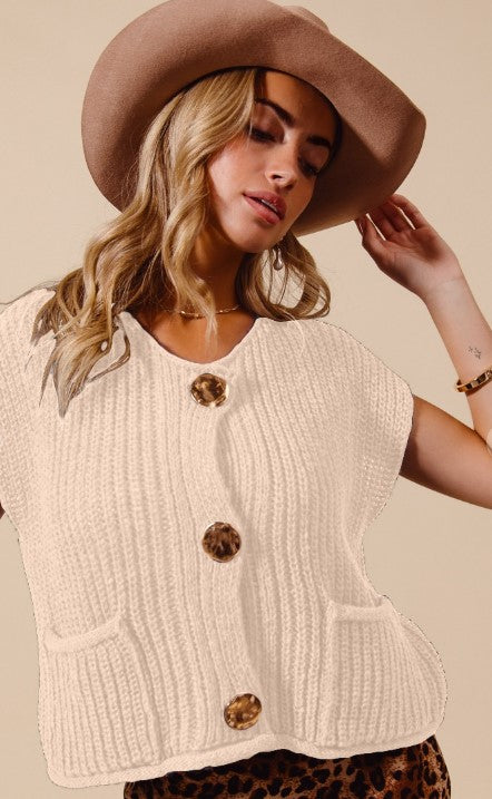 Bttn gold front khk vest