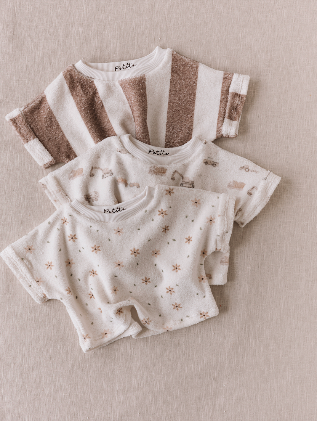 Toweling t-shirt: Tiny floral / 3-6 months