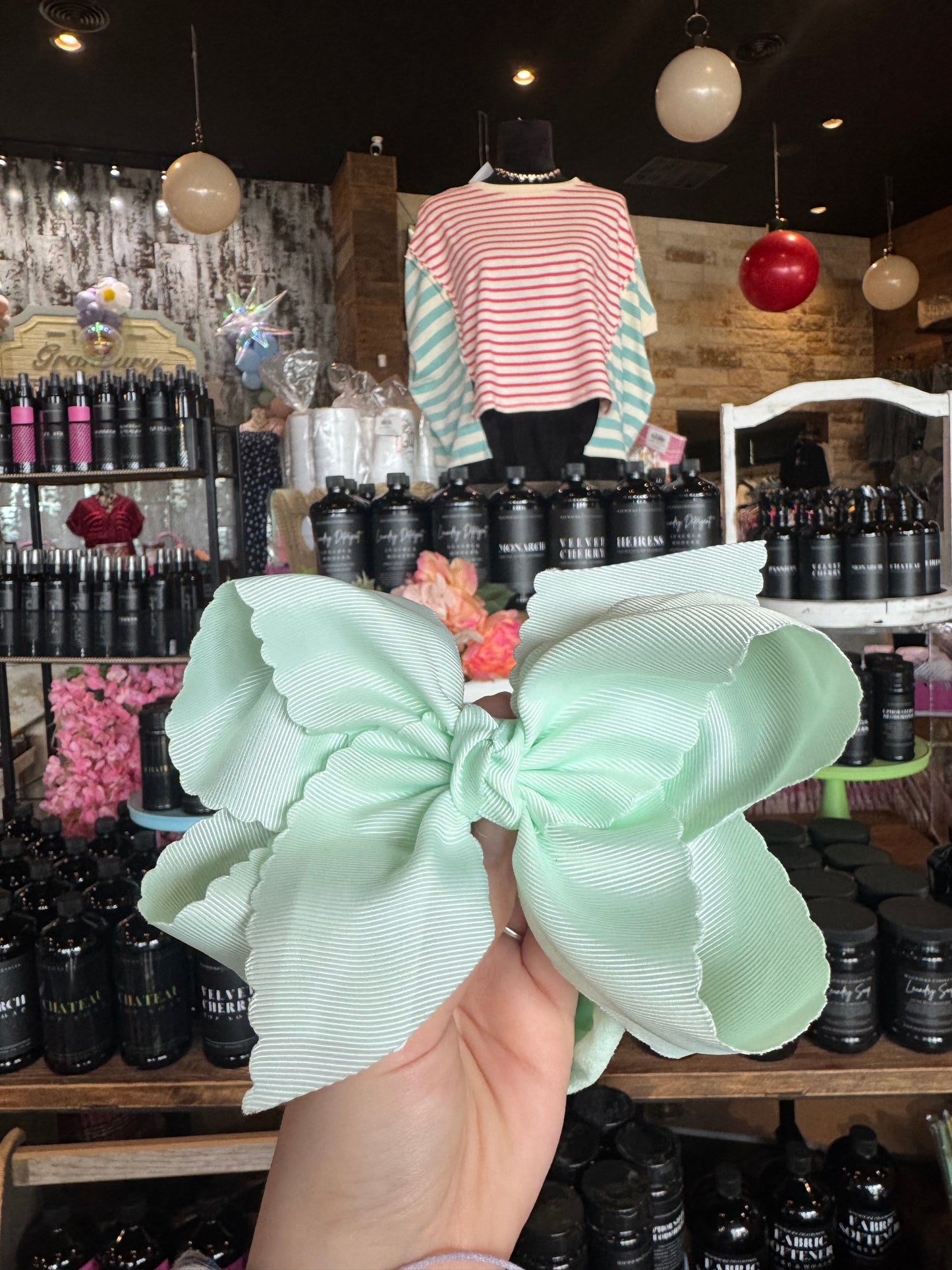 Beyond Creation Bow- Scalloped Headband