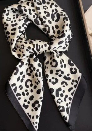 Leopard Print Scarf Black