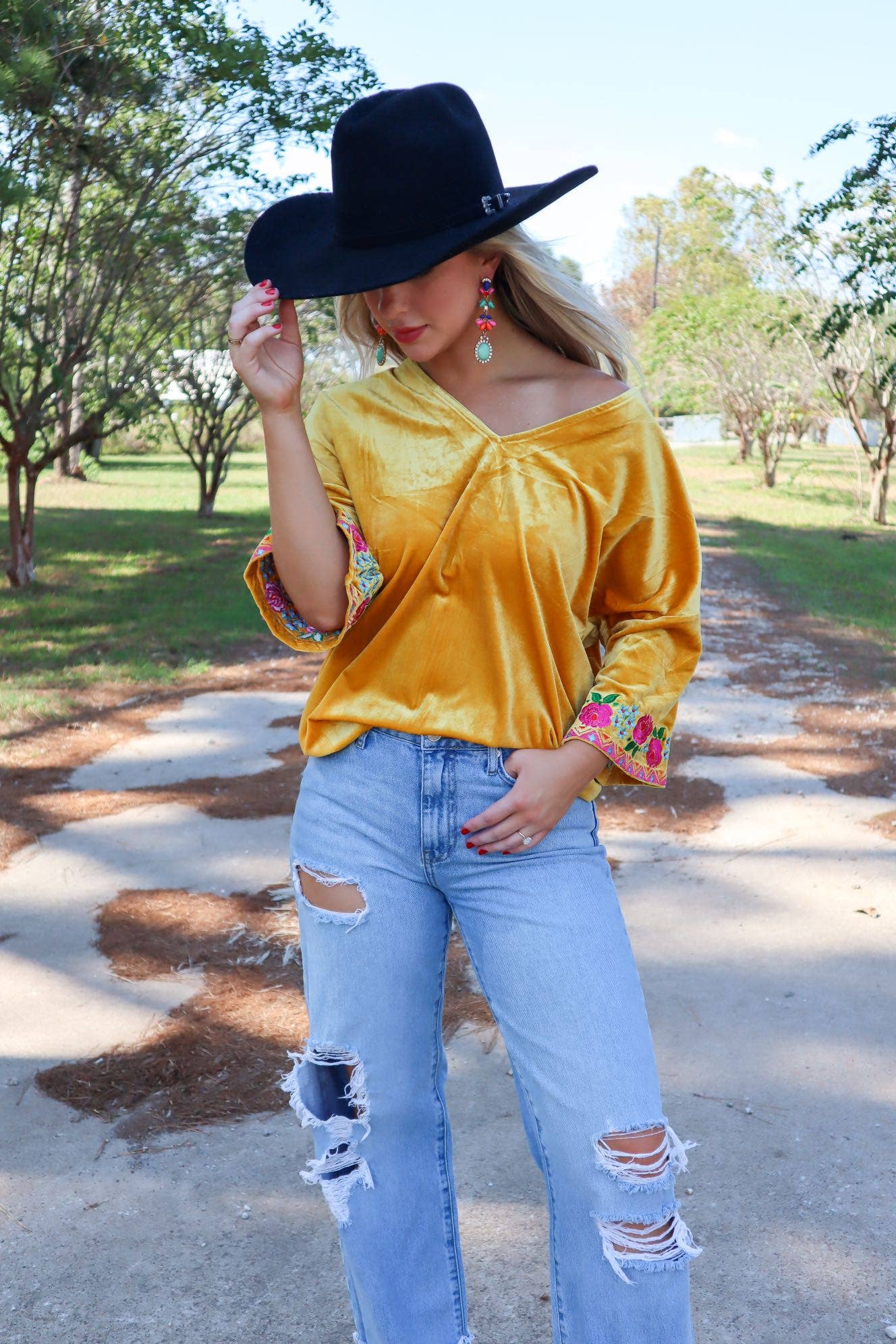 MK136 EMBROIDERY TOP: S / Mustard